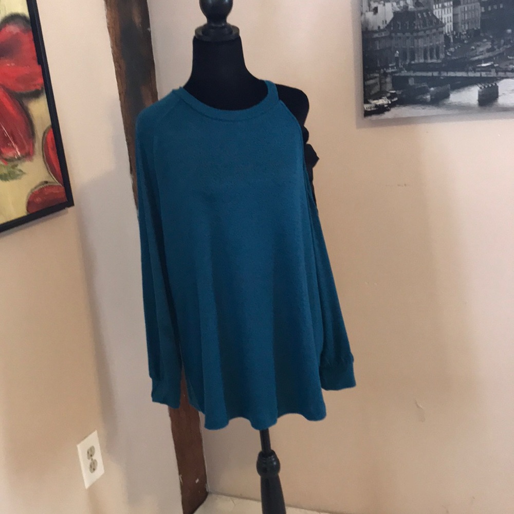 Lane Bryant Shoulder Sweater Size 10/12 NWT